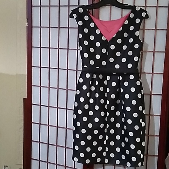 Sleeveless Polkadot midi dress - Picture 7 of 7